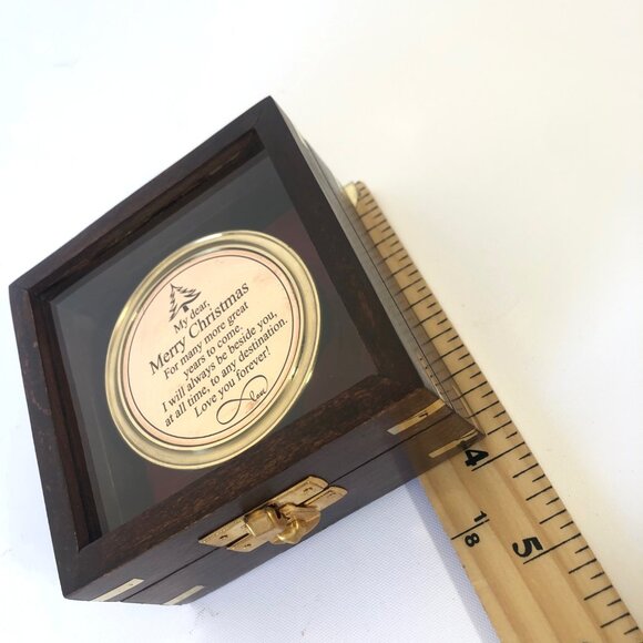 Christmas Sundial and Compass with Engraved Christmas Quote - Picture 10 of 12